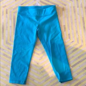 Ivivva Turquoise Crop Leggings EUC Size 8